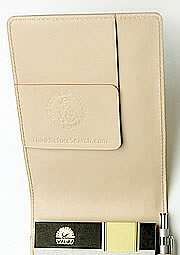 �^�����E�Z���u�̞x�ƃ|�P�b�g